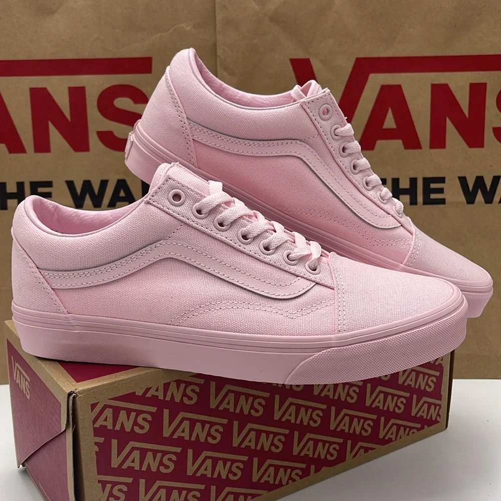 Vans WMNS Pink Sneakers Classic Design Old Skool
Pastel Mono Pink
VN000CT8PNK - Picture 12 of 16